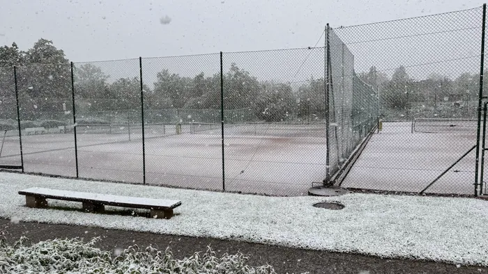 Die Anlage unter Schnee
